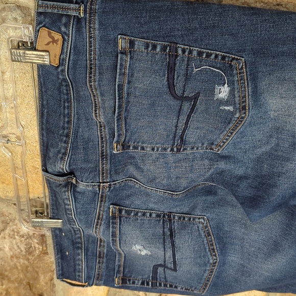 AMERICAN EAGLE SUPER STRETCH ARTIST CROP JEANS - Picture 7 of 16